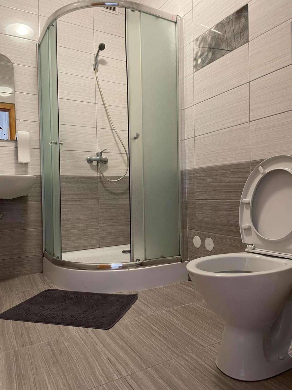 Vip Hostel Μουκάτσεβο Εξωτερικό φωτογραφία